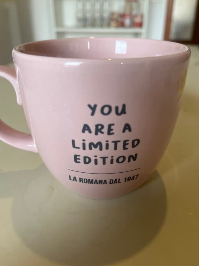 لیوان صورتی